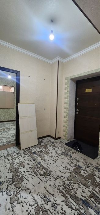 Юнусабад -18 2х комнатная квартира ПУСТАЯ