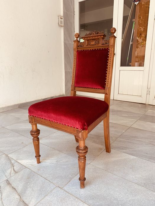 Античен стол от масивно дърво – късен XIX век