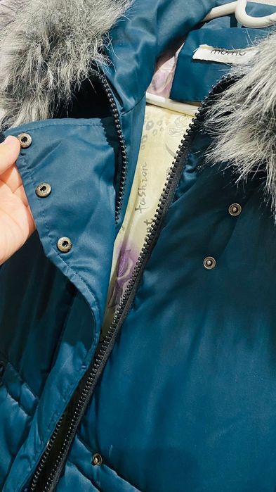 Продам женскую куртку