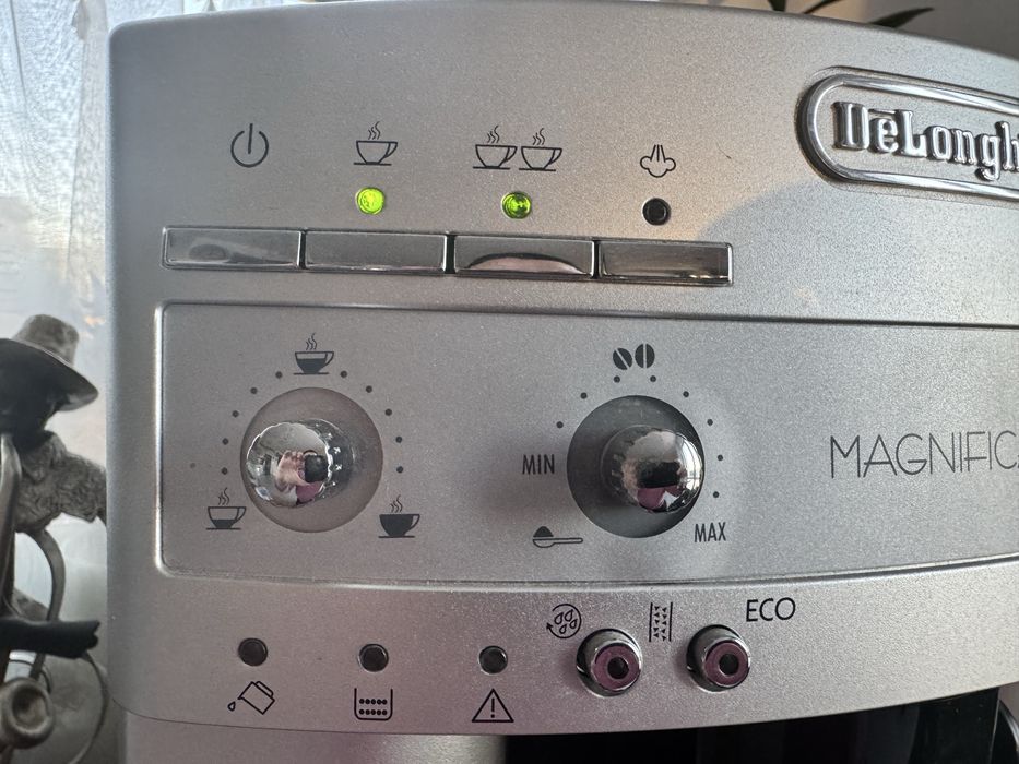 Кафемашина Делонги Магнифика