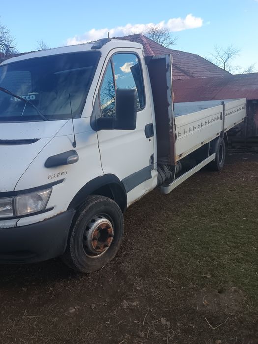 Vând  IVECO  Daily