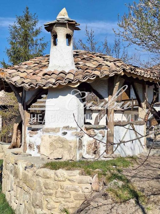 Самостоятелна РЕНОВИРАНА къща - с.Кюлевча