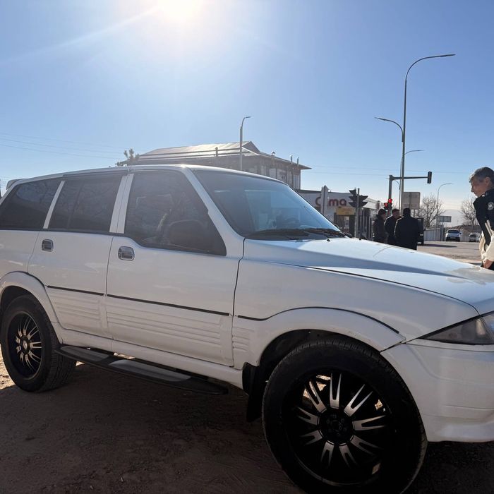 Автомашина Жип МУССО