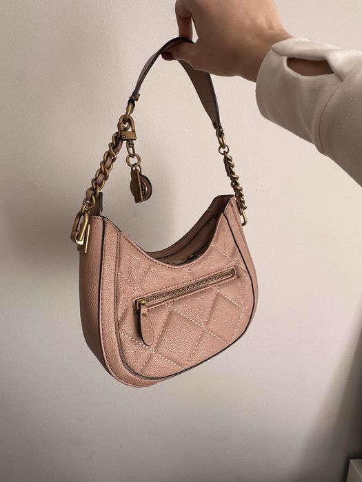 Дамска чанта Guess