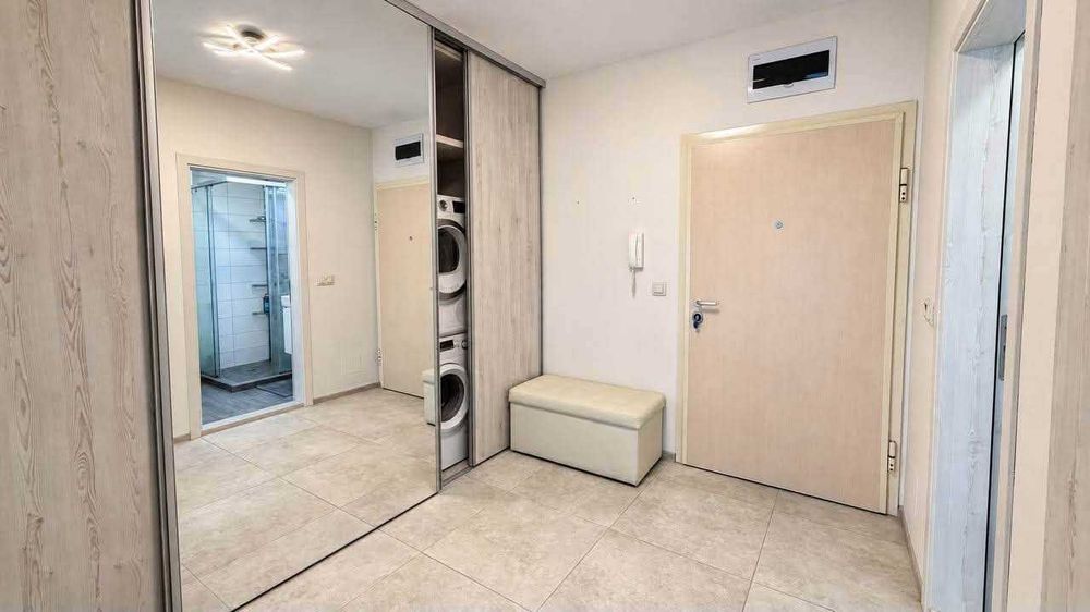 Дава се под наем Тристаен апартамент в Варна, Бриз - 145 кв.м за 1400 € - Снимка #2