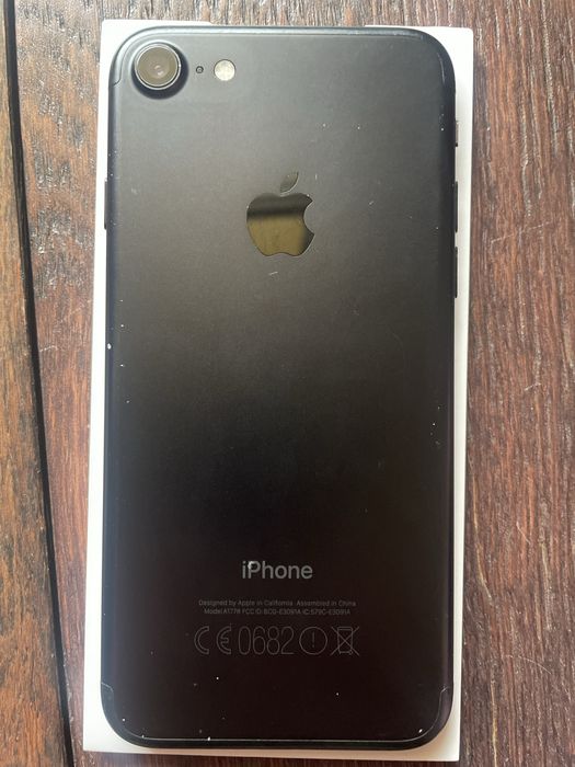 iPhone 7 black 128GB