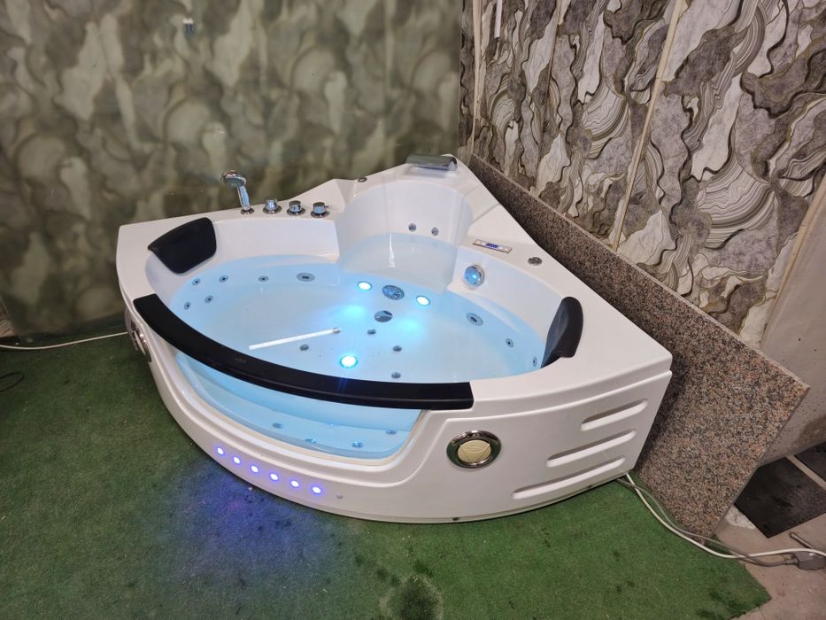 * Spa* Хидромасажна Вана (Джакузи) с Подгрев до 45°  1.39х1.39