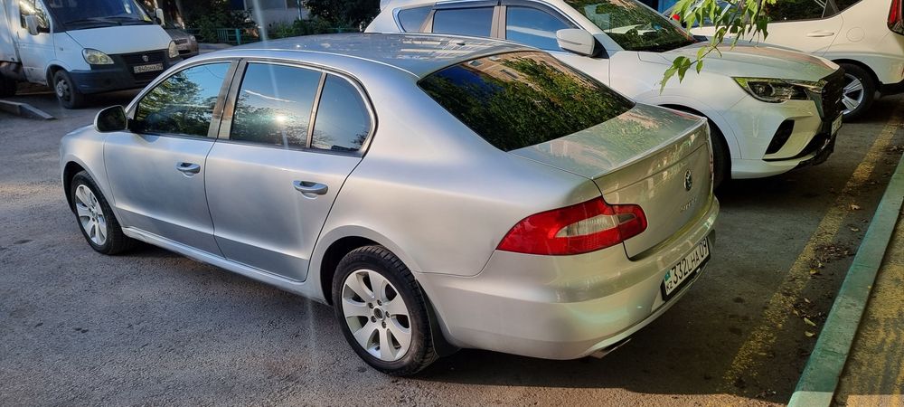Skoda superb 2012 1.8 tsi