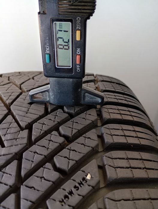 Топ състояние 2бр.225/45/17 Pirelli WS2 dot3922