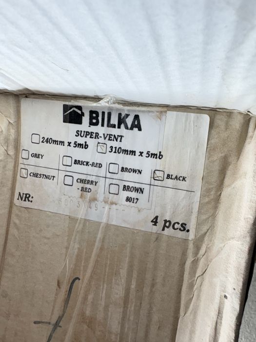 Bandă ventilație coamă acoperiș, 310 mm × 5 m, negru