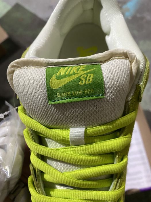 Nike SB Dunk Low Green Apple
