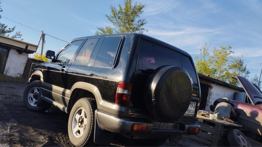 Opel Monterey 1993
