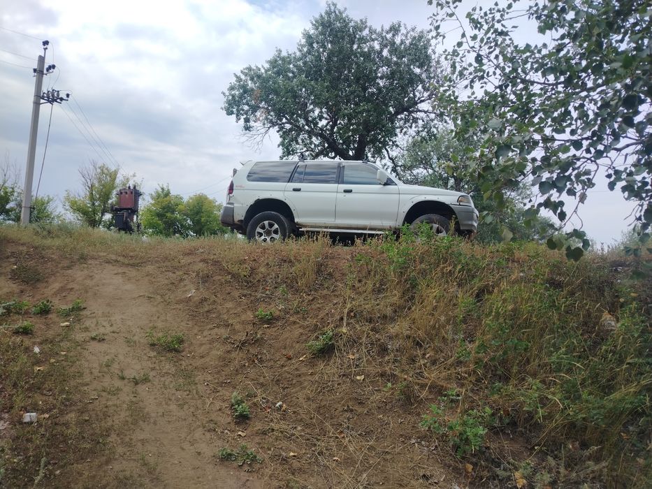 Продам мицубиси челенджер