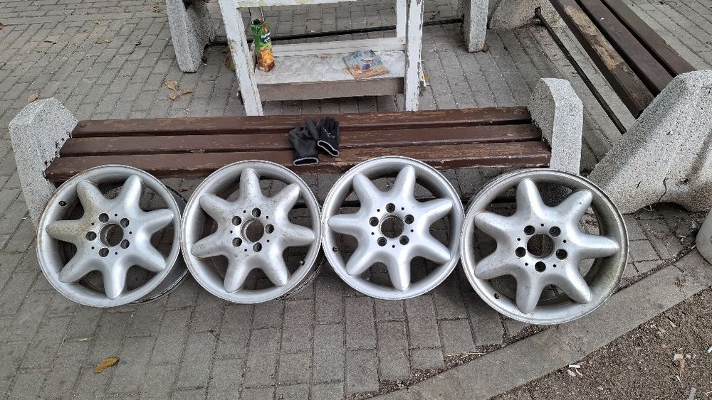 Продавам джанти за Мерцедес без капачки 16-ки 5×112 j7 et37.