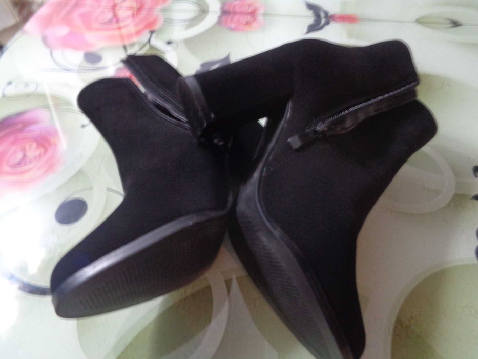 Vand ghetute dama piele intoarsa NR36.