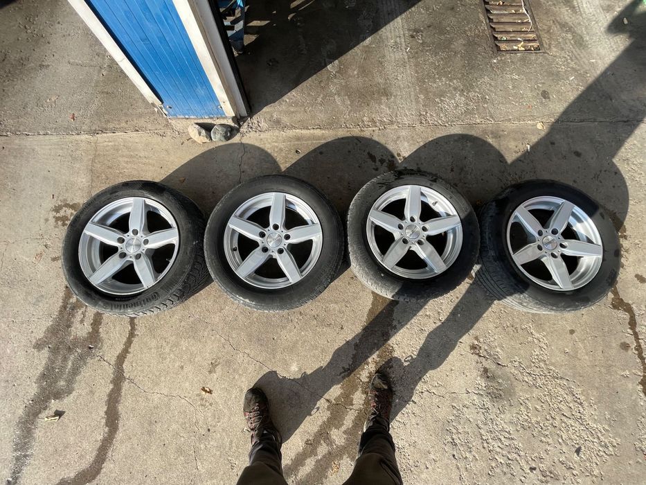 Продавам джанти за BMW 5*120 ET 31 16 ски