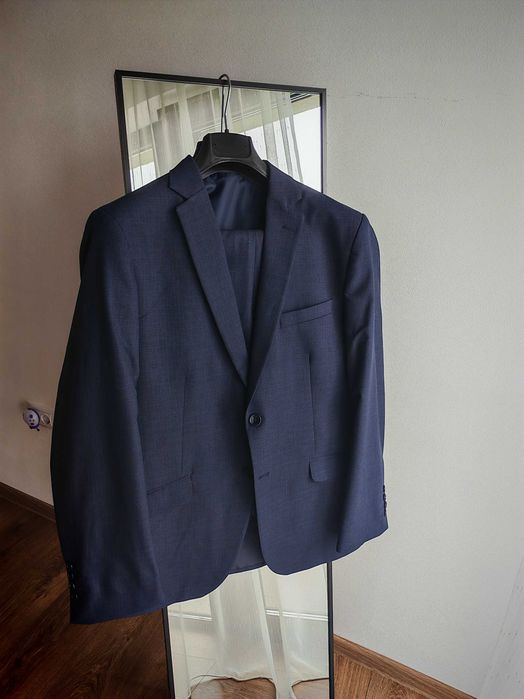 Costum ocazii speciale