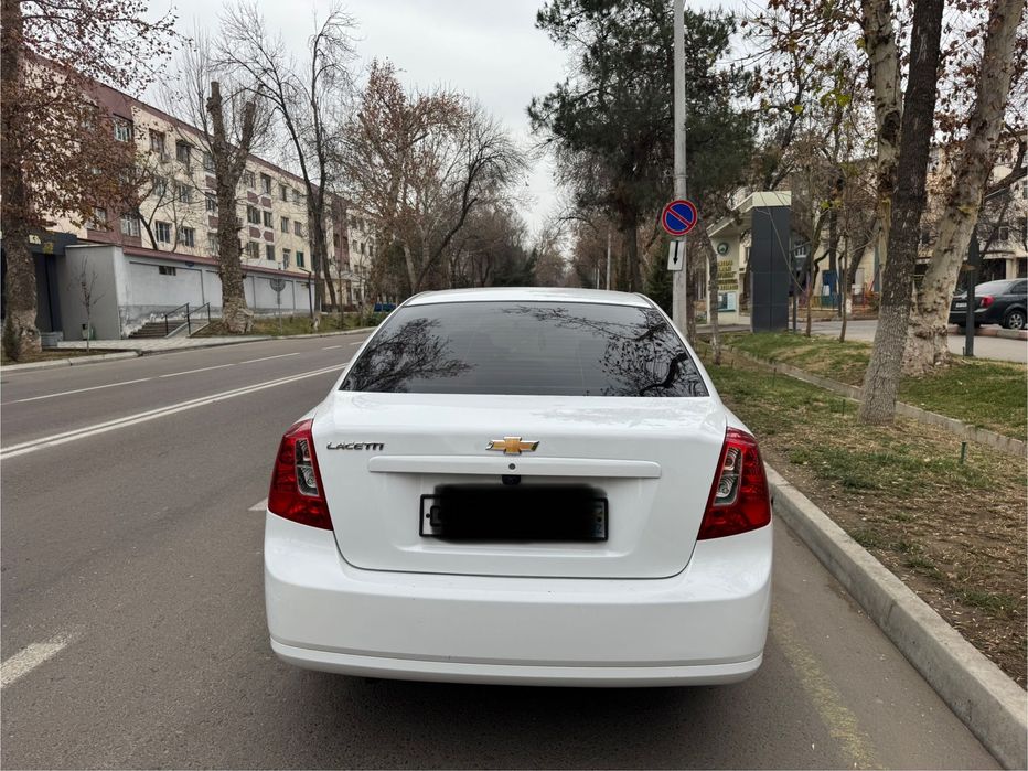 Lasetti Gentra yangi