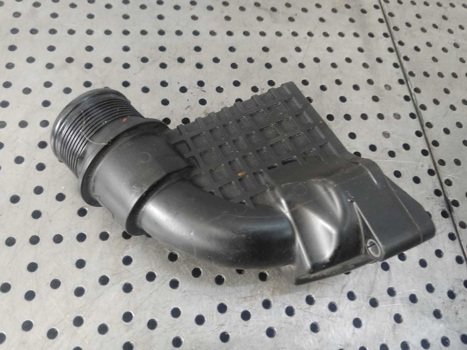 tubulatura conducta intercooler 2.0 tdi deu audi a4 b9  04l131111n