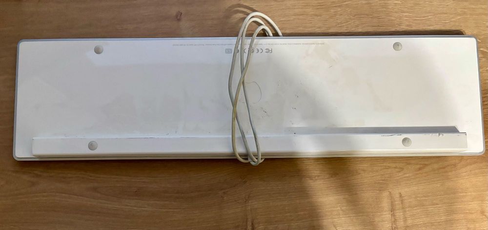 Tastatură Apple originală cu fir (USB)