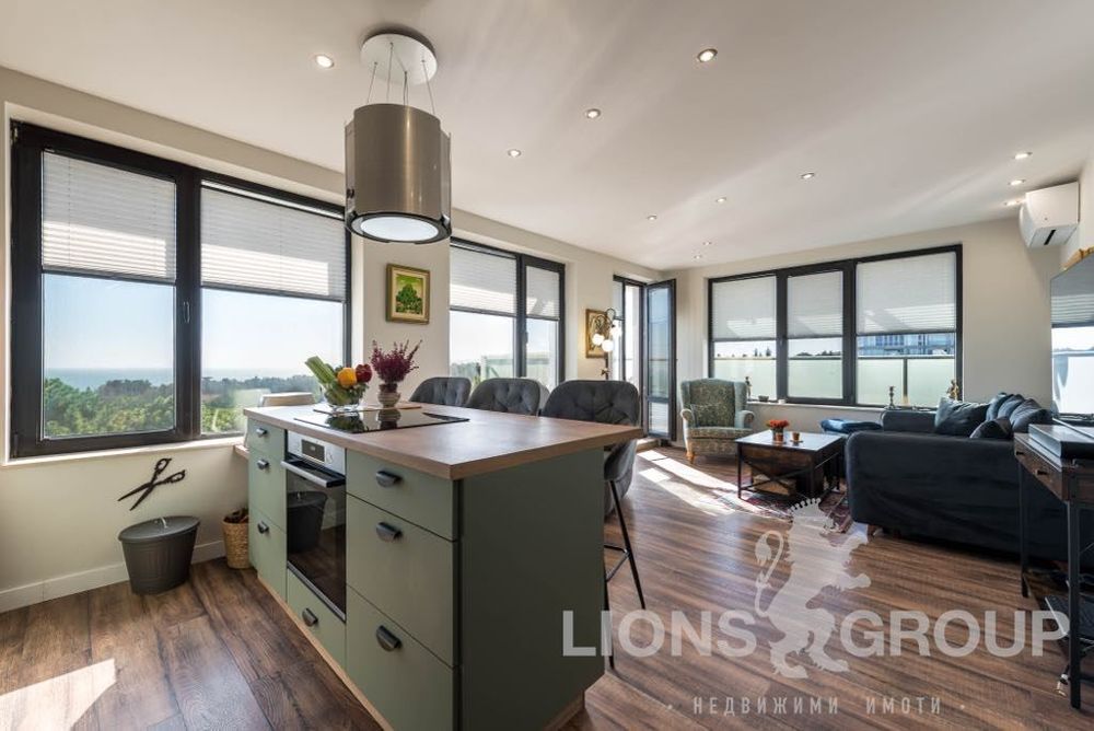 Продава се Тристаен апартамент в к.к. Св.Св. Константин и Елена - 102 кв.м за 3432 €/кв.м - Снимка #8