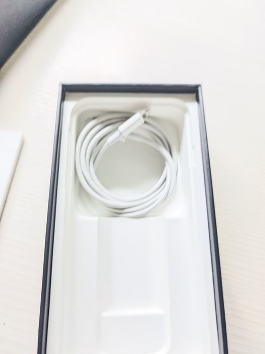 Продам iPhone 7 128 ГБ АКБ 100%