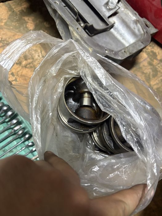 Поршня BMW M50B25 без ванос