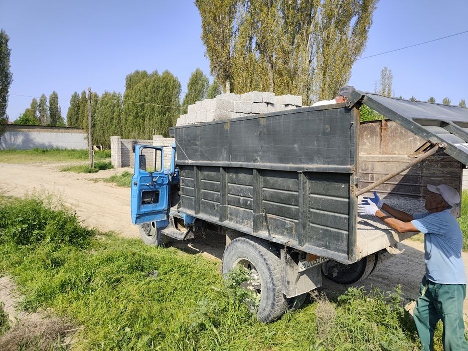 Zil 130 srochna sotiladi