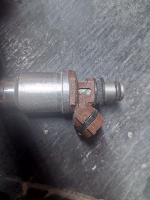 Продам форсунки 2 jz