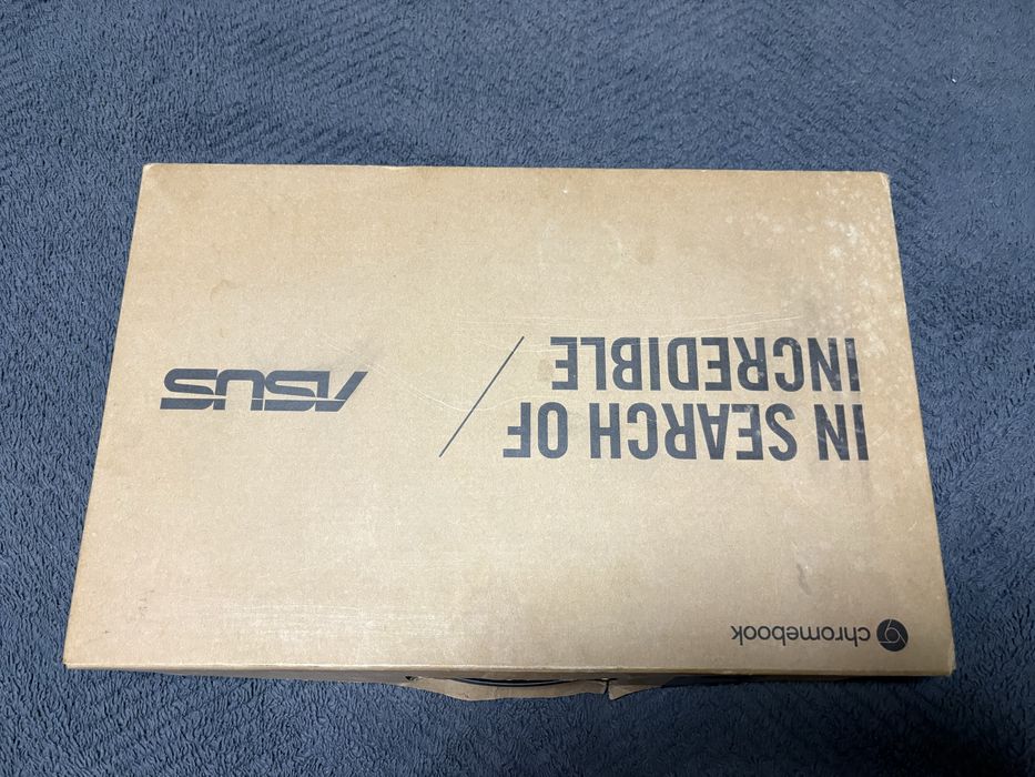 Vand laptop asus pentru Studii
