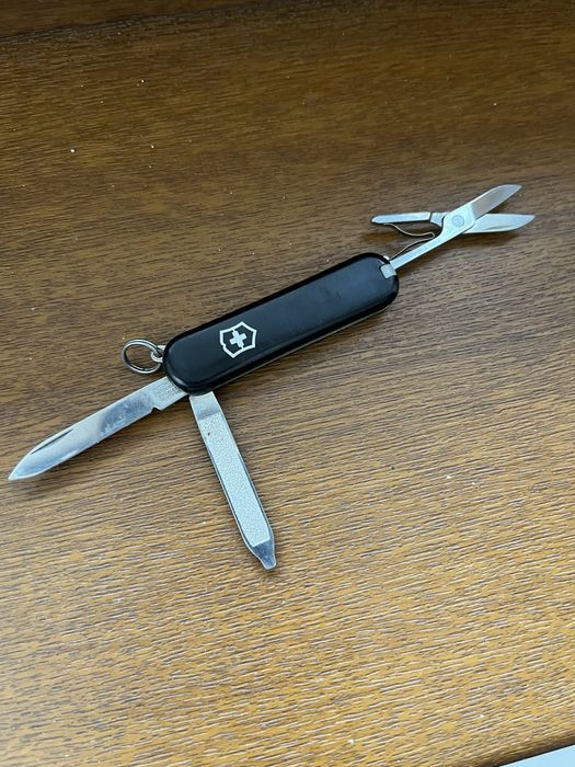 Маленький швецарский ножик