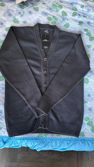 Продам новые кофты, кардиганы мужские