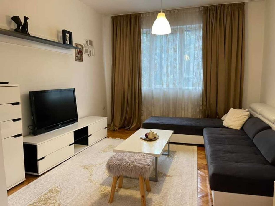 Дава се под наем Тристаен апартамент в Пловдив, Мараша - 120 кв.м за 448.8 € - Снимка #2