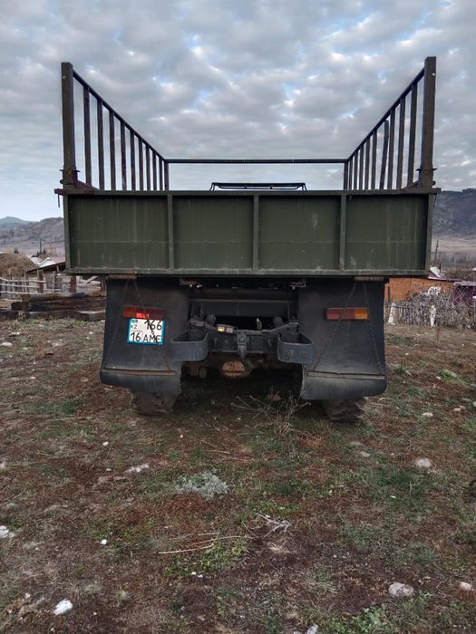 Продам зил-131...