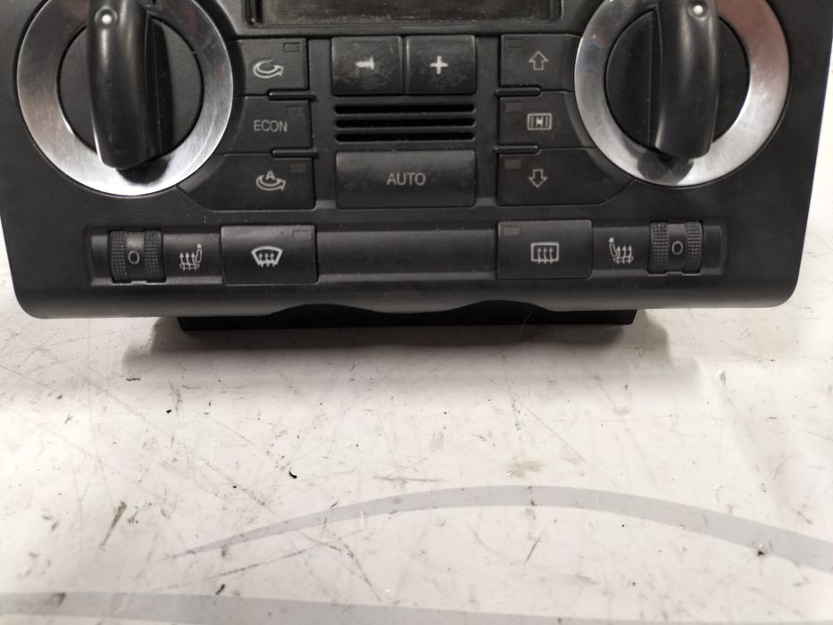 Управление климатроник с подгрев Audi A3 8P / Ауди А3 8П 2005г.