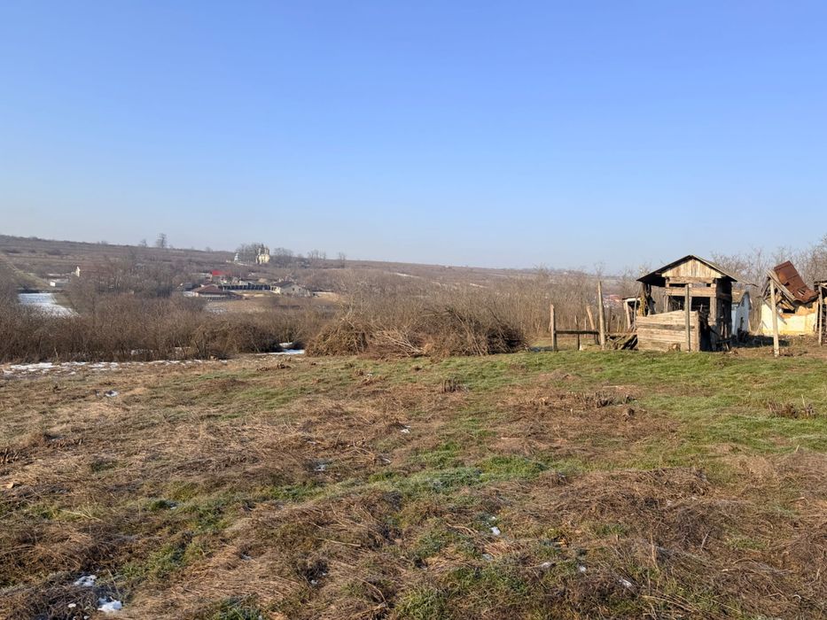 Casa/Teren 7.198mp - Coasta Lupei, Județul Galati