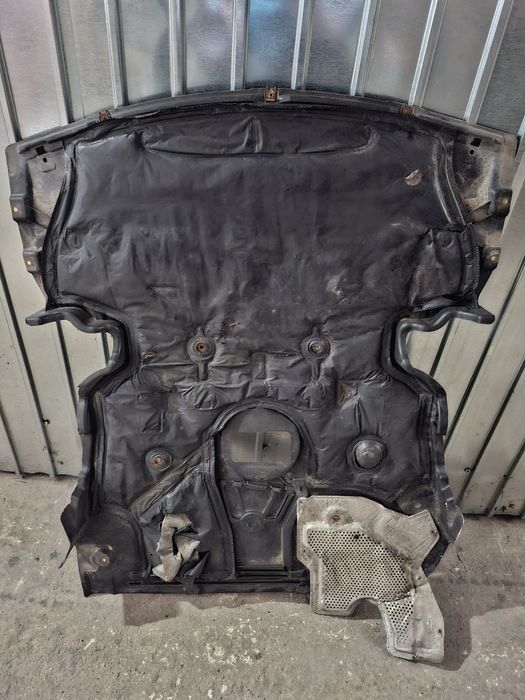 Scut motor Original BMW E90 E91 E92