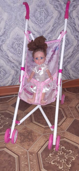 Коляска для кукол