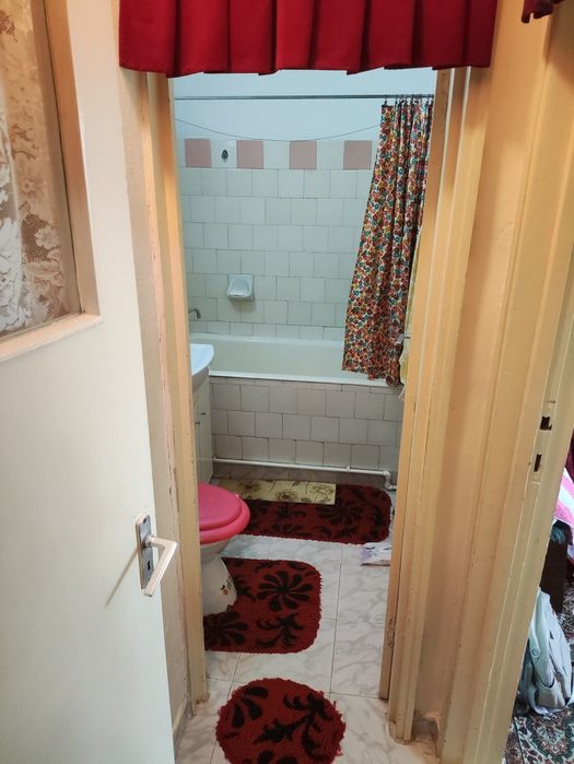 Vand apartament 2 camere, semidecomandat, cartier Marna - Braila