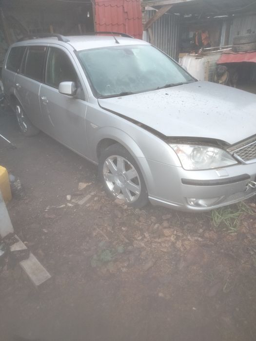 Vând sau dezmembrez Ford Mondeo mk3