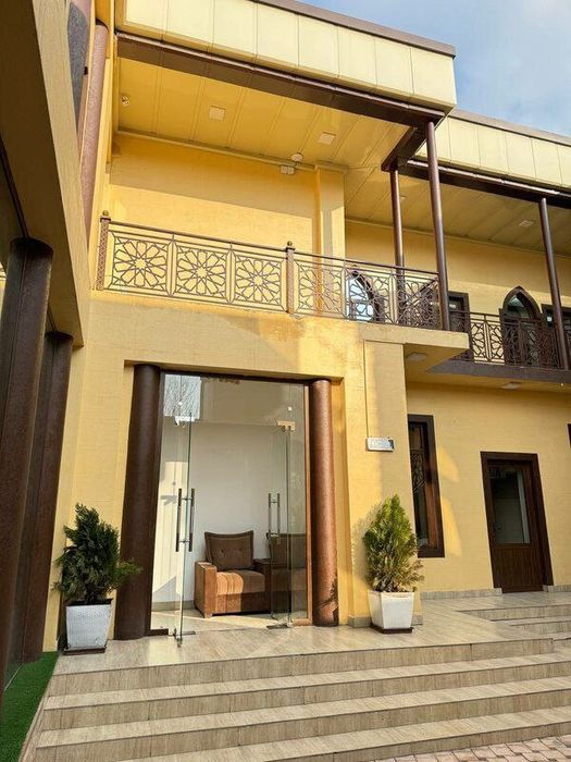 Сдаётся готовый кафе Алмазарский Район Ибн Сино 842м2