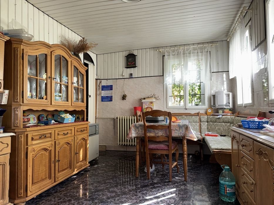 Casa de vanzare la Boga