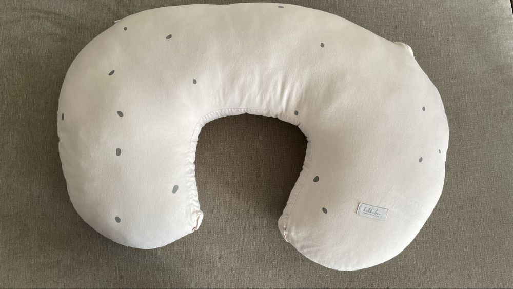 Възглавница за кърмене