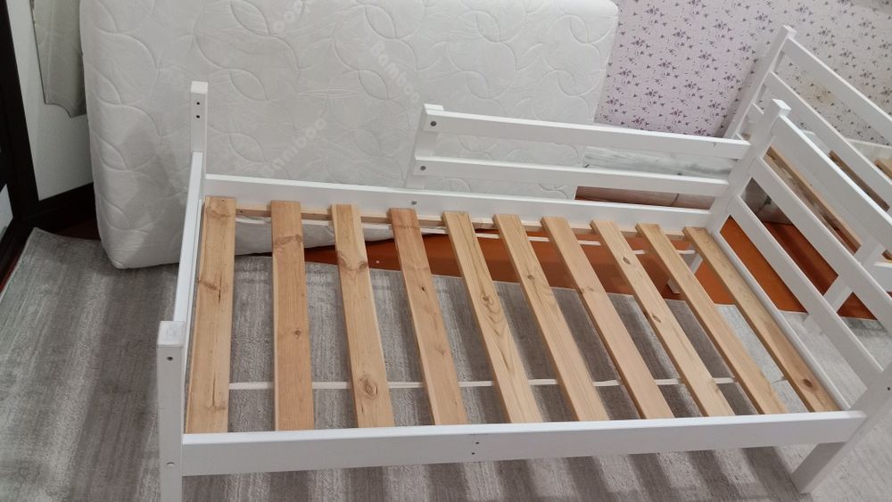 Кровать из массива берёзы