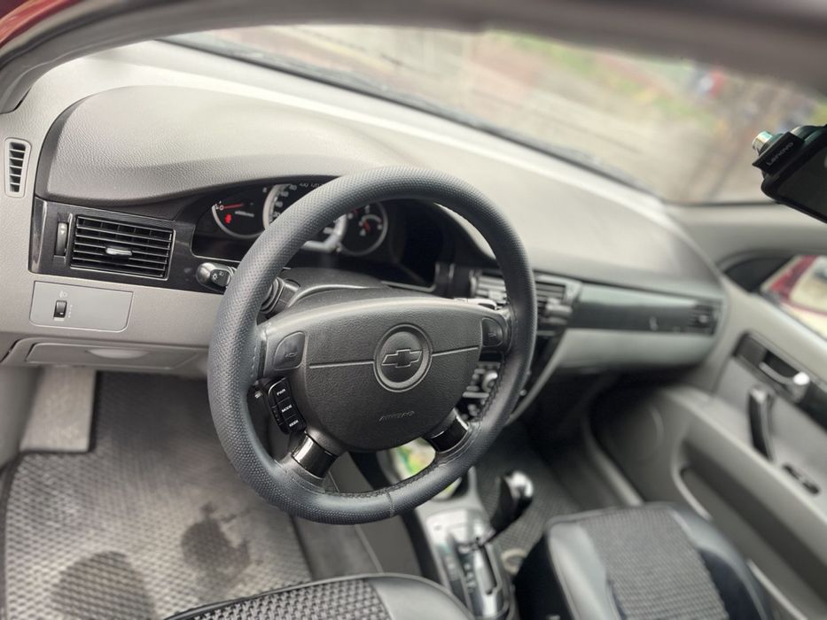 Продам Gentra автомат.