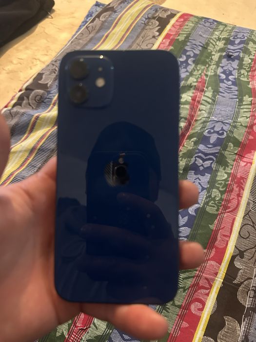 Айфон 12 64гб обмен есть