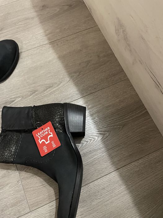 Елегантни кожени боти.НОВИ с етикет. S.Oliver