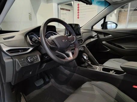 Chevrolet Orlando-2 Red Line