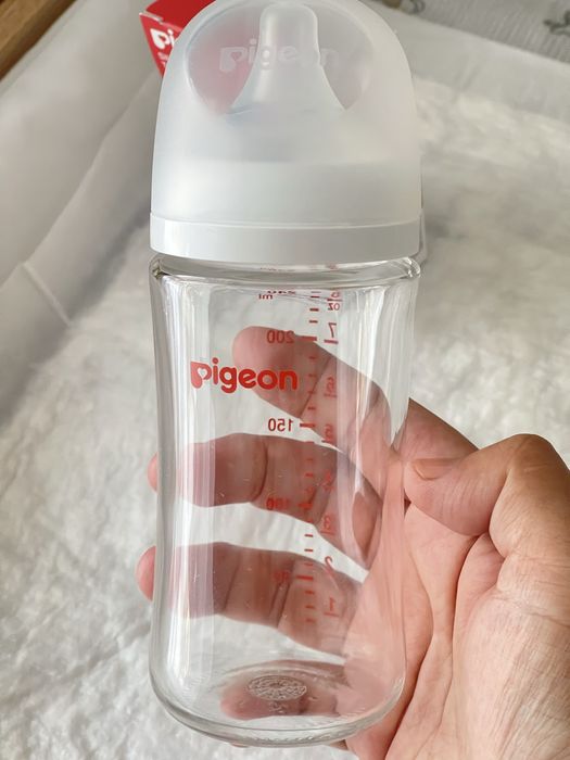 Бутылочка Pigeon  240 мл