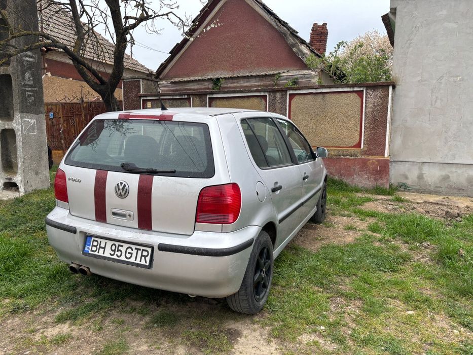 Se vinde polo an 2003 ideala pentru naveta